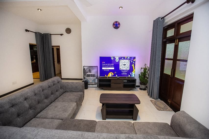 Living Lounge